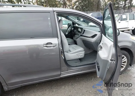 2017 Toyota Sienna Xle 8 Passenger from USA, damaged, VIN 5TDYZ3DC2HS848288